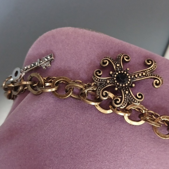 Necklace - Picture 6 of 9